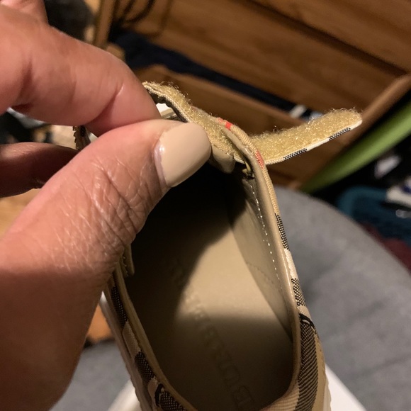 Shoes - Picture 2 of 4